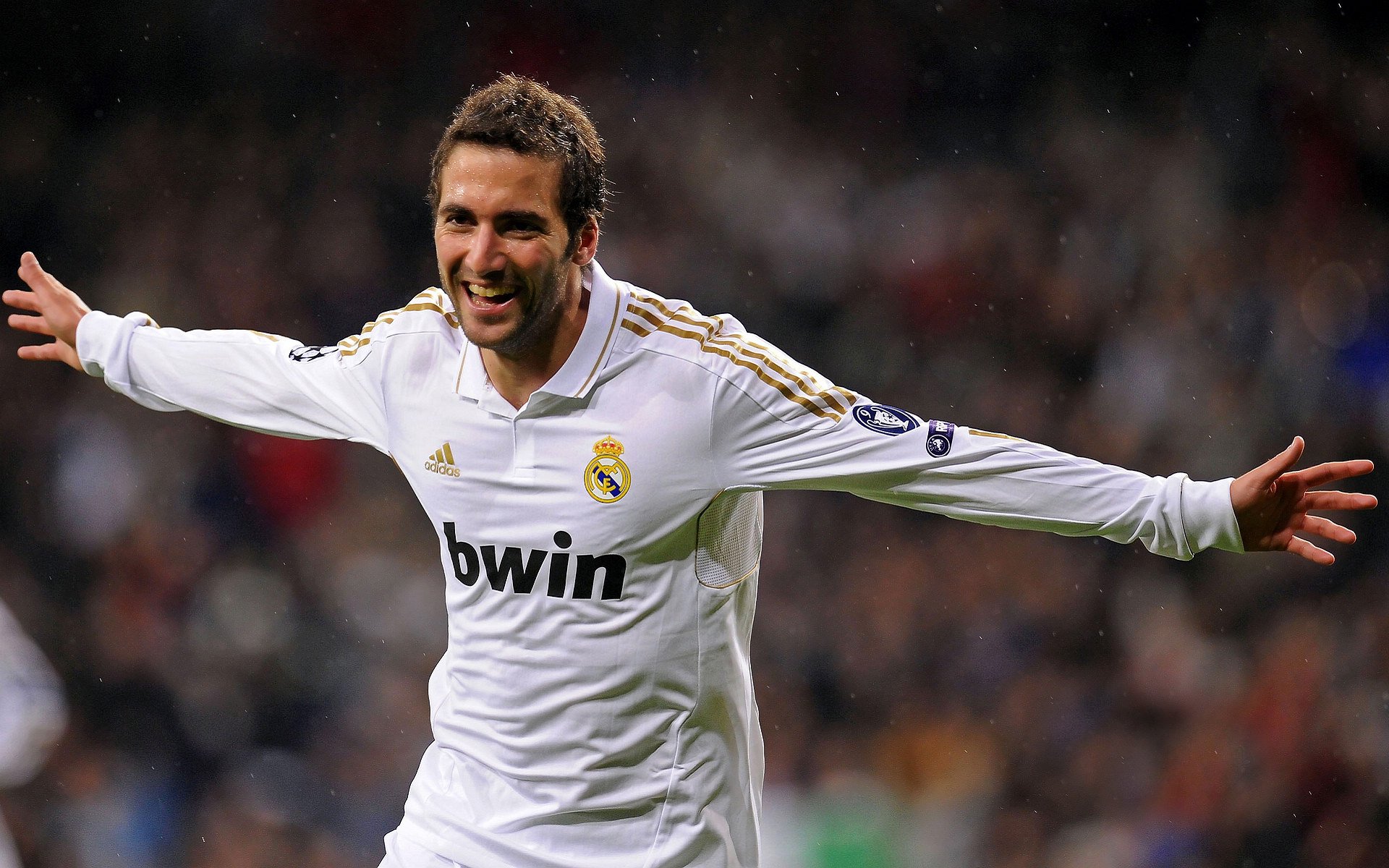 激情迸发！球员勇往直前决胜最后一环